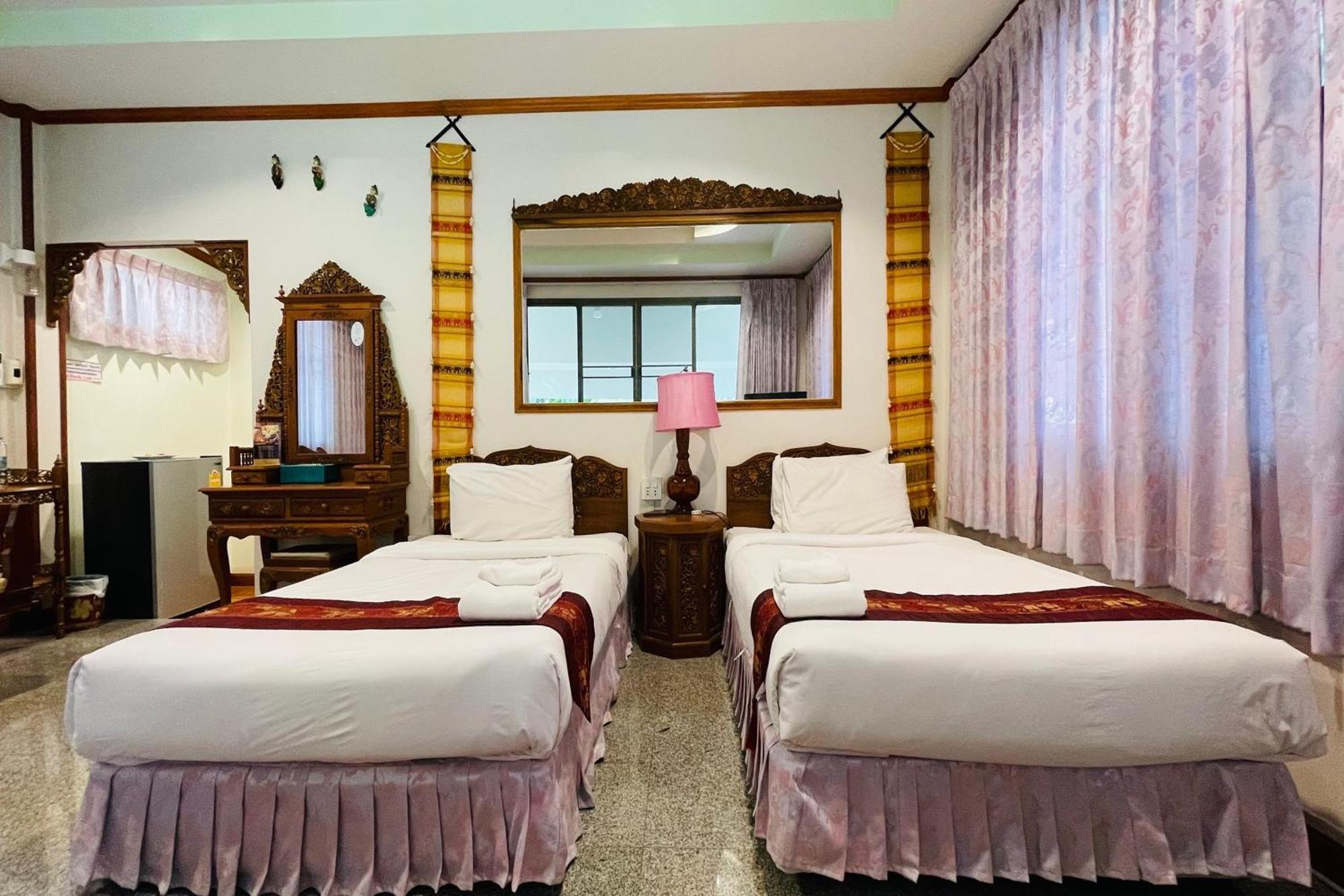 Baan Rim Kwai Paerimnam Resort Kanchanaburi City Exterior photo