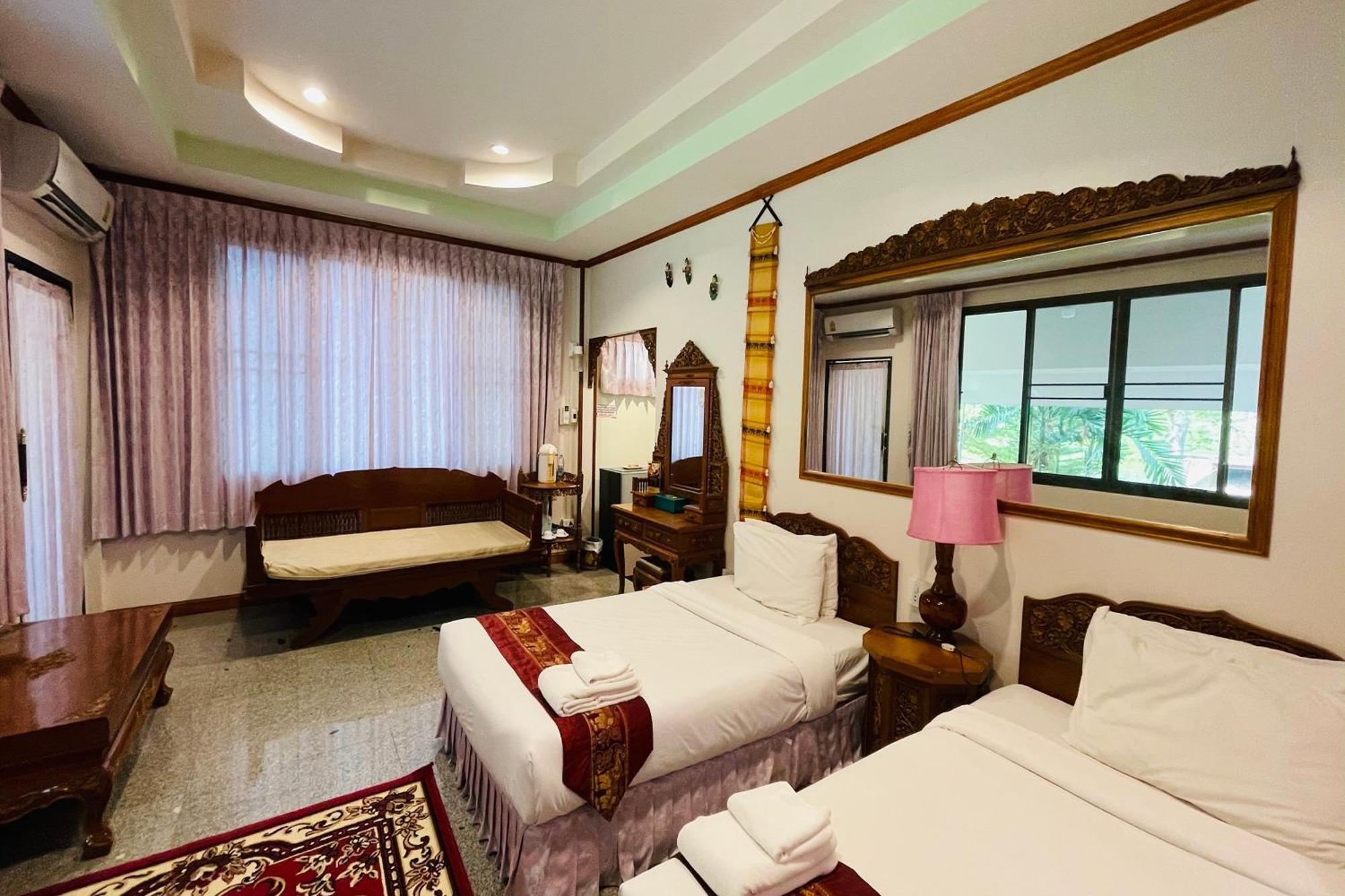Baan Rim Kwai Paerimnam Resort Kanchanaburi City Exterior photo