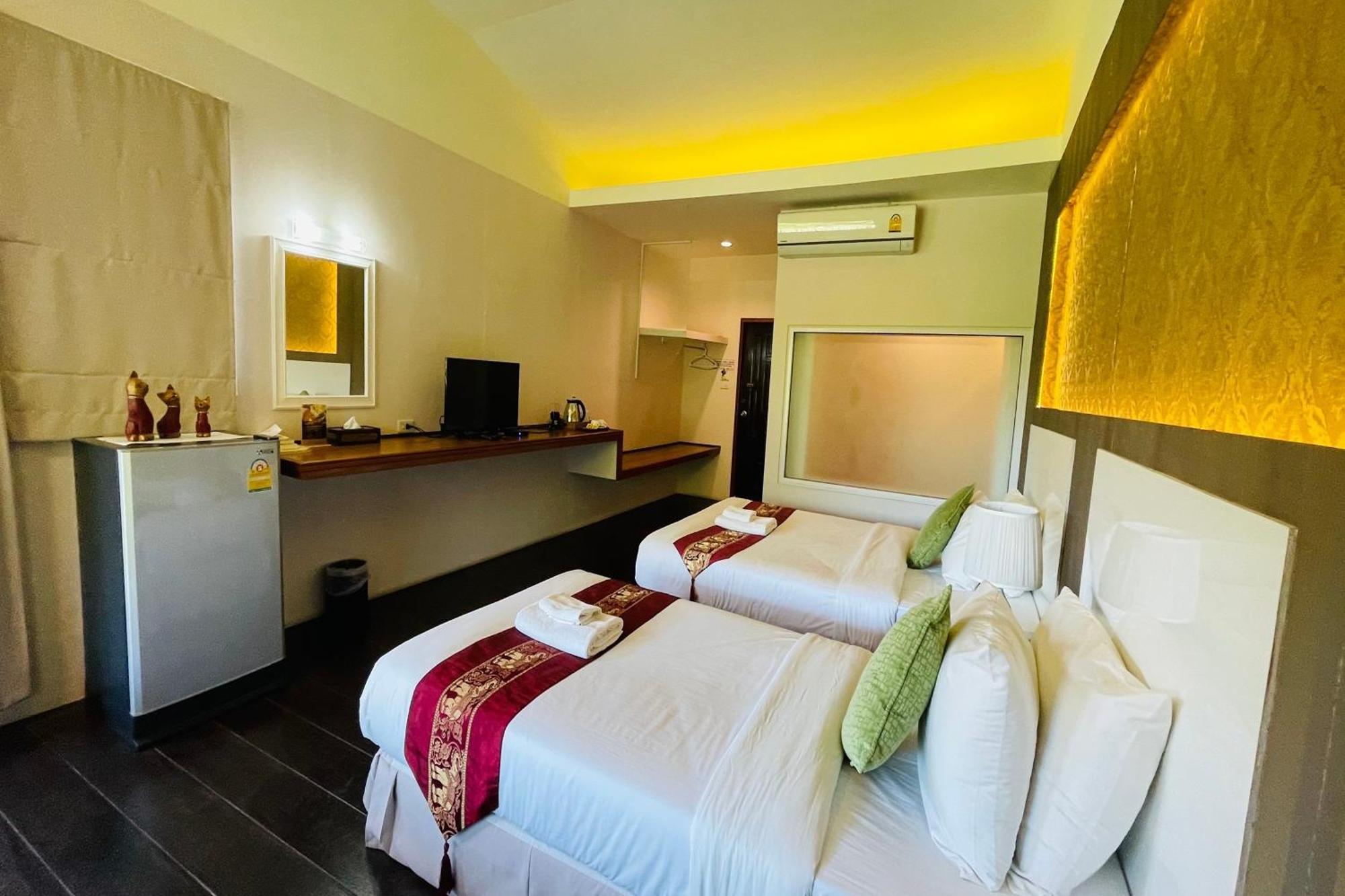 Baan Rim Kwai Paerimnam Resort Kanchanaburi City Exterior photo