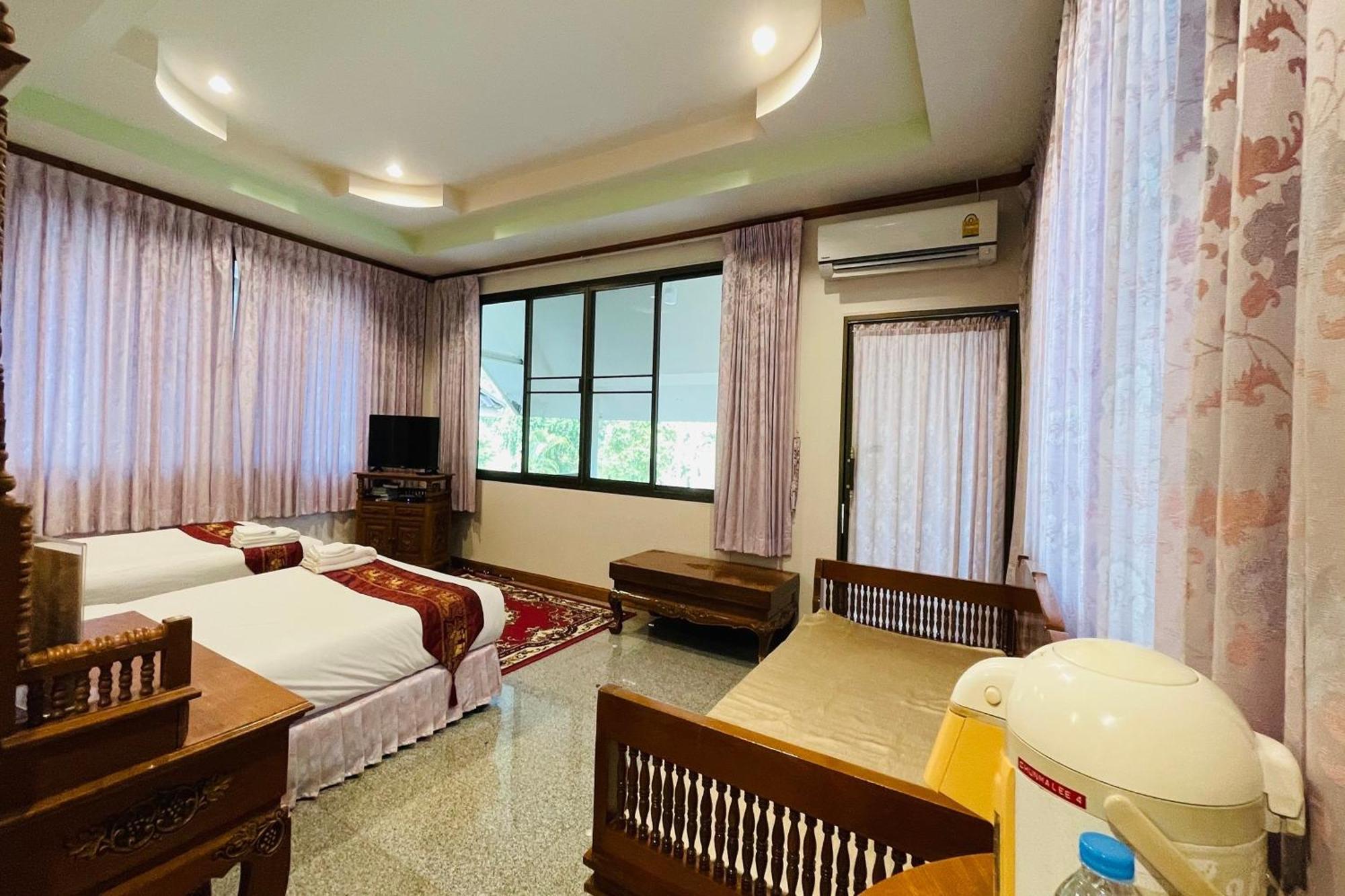 Baan Rim Kwai Paerimnam Resort Kanchanaburi City Exterior photo