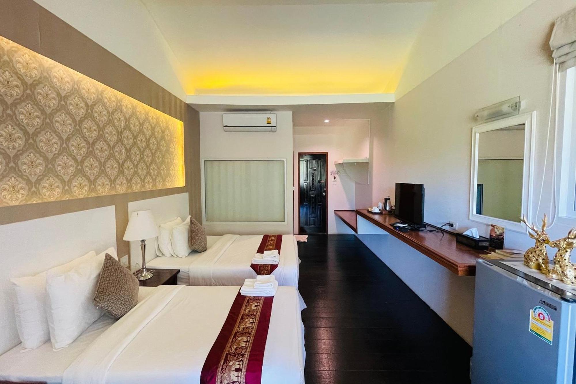 Baan Rim Kwai Paerimnam Resort Kanchanaburi City Exterior photo