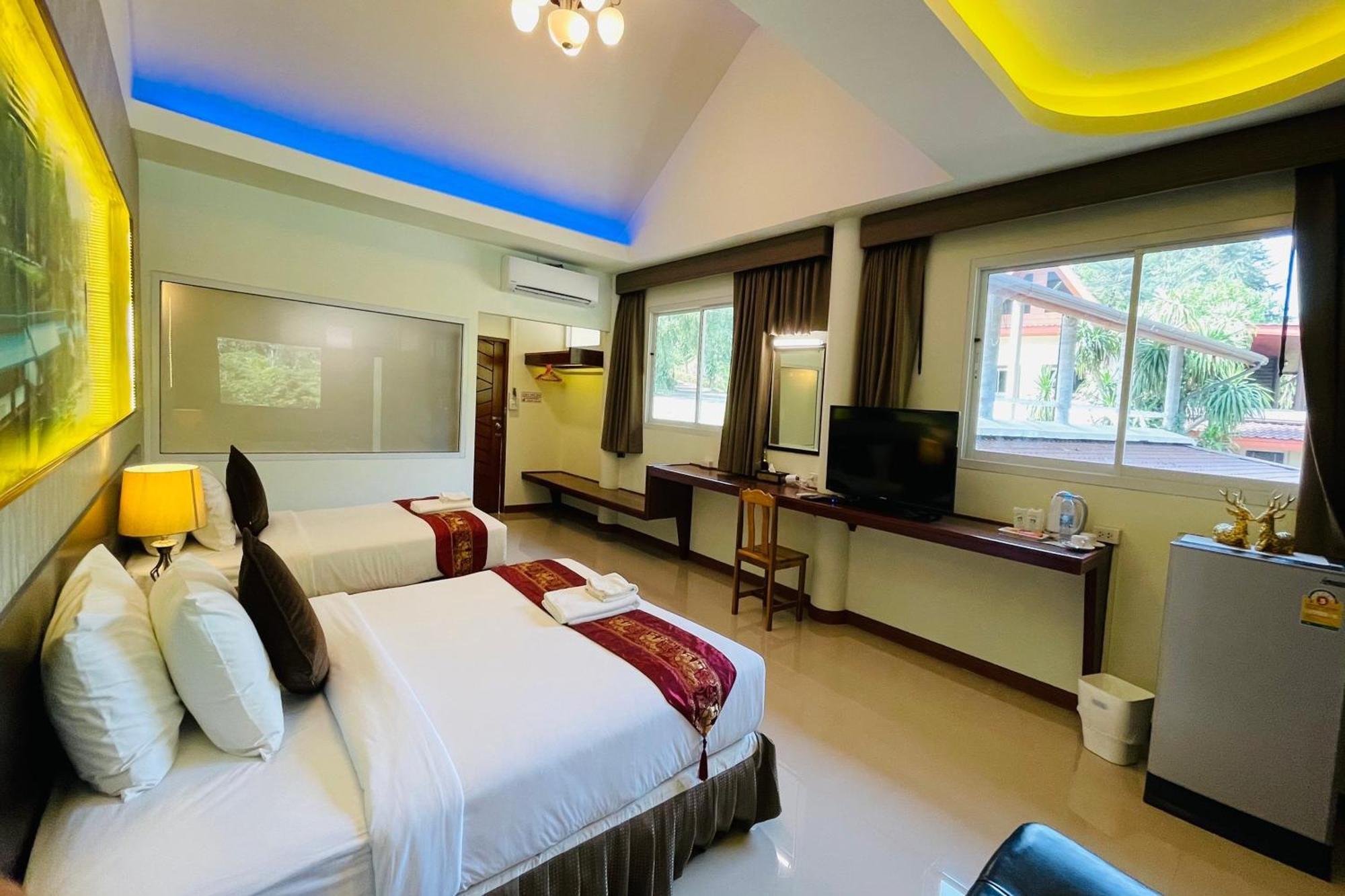 Baan Rim Kwai Paerimnam Resort Kanchanaburi City Exterior photo