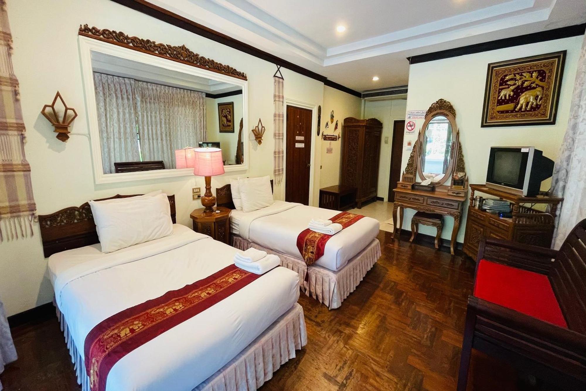 Baan Rim Kwai Paerimnam Resort Kanchanaburi City Exterior photo