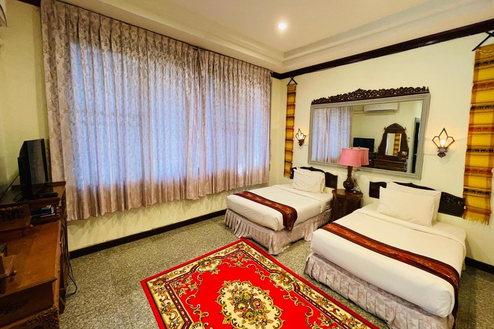Baan Rim Kwai Paerimnam Resort Kanchanaburi City Exterior photo