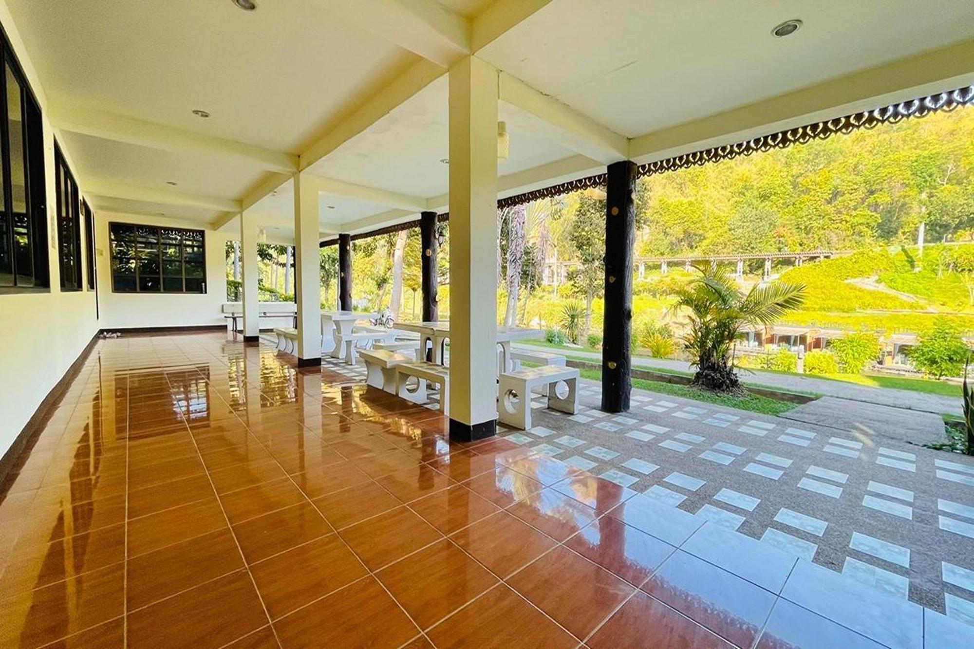 Baan Rim Kwai Paerimnam Resort Kanchanaburi City Exterior photo