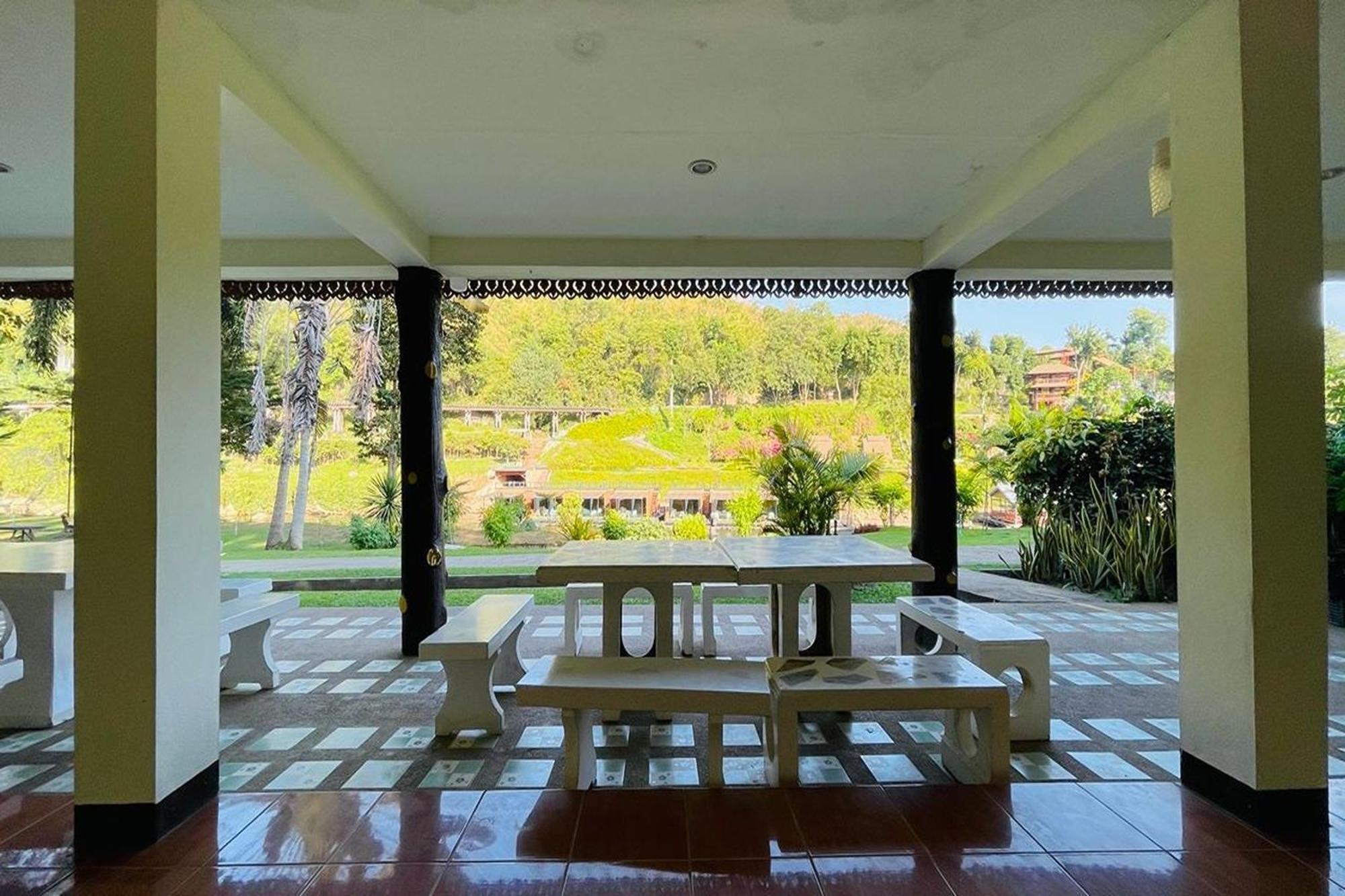 Baan Rim Kwai Paerimnam Resort Kanchanaburi City Exterior photo